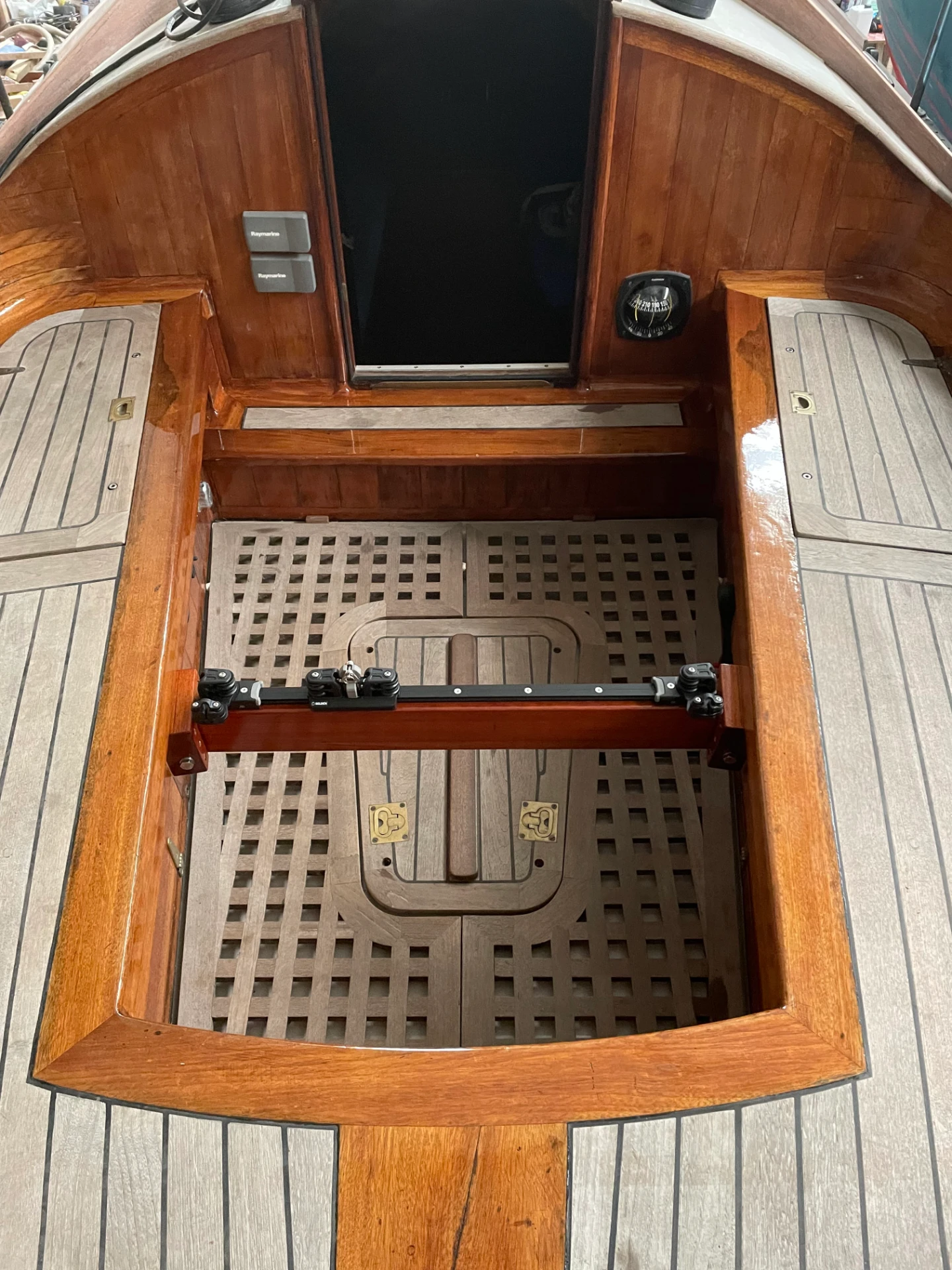 Maatwerk boot: mahonie traveller